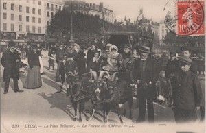 Place Bellecour, la Voiture aux Chèvres 1910