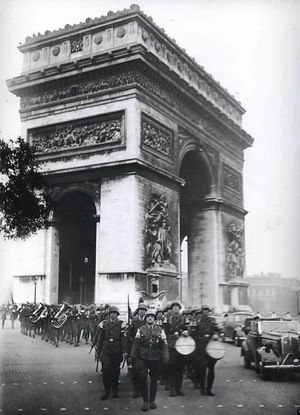 Les Allemands dans Paris, 2nde Guerre Mondiale 1940