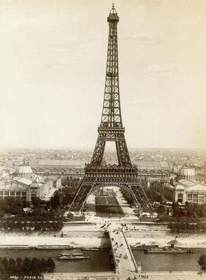 La Tour Eiffel prise du Trocadéro 1899