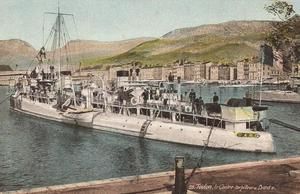 Le Contre-torpilleur DARD dans le port de Toulon  1912