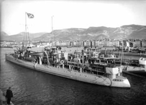 La Contre-torpilleur DARD  1915