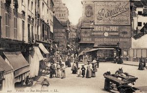 Rue piétonne, avec publicité murale 1900