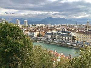 Vue sur Grenoble et l'Isère 2017