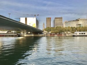 La Seine et le clocher de la Gare de Lyon 2017