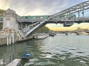 Le Viaduc d'Austerlitz et le Métro 2017