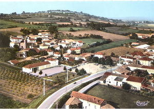 Agnin, vue générale sur le village 1960