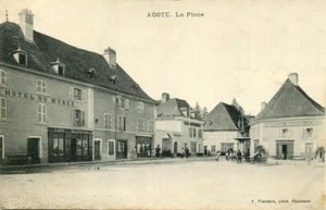 AOSTE, Place de la Mairie, Hôtel du Musée 1900