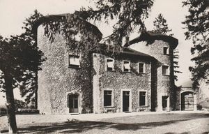 Pontcharra sur Breda, château de Bayard restauré, seigneur de Bayard 1970