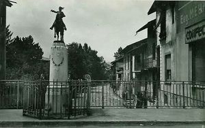 PONTCHARRA : STATUE DE BAYARD 1940