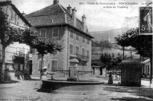 Pontcharra, la mairie et la gare du tramway en 1908 1908