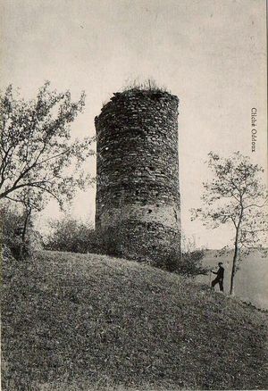 SAINT PIERRE D'ALLEVARD, La tour d'Acquin, du XIe siècle 1900
