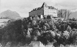 Le Château de La ROCHETTE avec échaugettes d'angle 1900