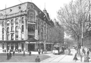 Boulevard de Strasbourg, angle rue Henri Pastoureau, le grand magasin des Dames de France 1920