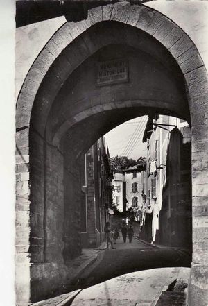 Hyères - la Porte de Fenouillet (XIIIe siècle) 1960