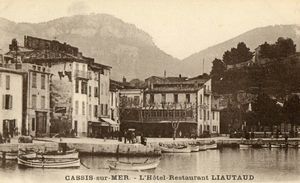 Cassis, le port et l'hôtel Liautaud 1910