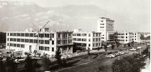 Construction des bâtiments du Campus du CNRS 1965