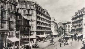 Grenoble, rue Félix Poulat et place Grenette 1950