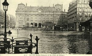 Grande crue de la Seine dans les rues de Paris 1910