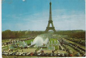 Véhicules garés aux Jardins du Trocadéro 1960