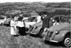 Fête du village et bénédiction des véhicules à St-Christophe-la-Montagne 1960
