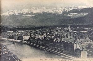 Vue générale de Grenoble et la Chaîne des Alpes 1900
