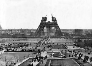 Construction de la tour Eiffel 1888