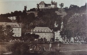 Uriage les Bains, l'établissement Thermal et le Château 1900