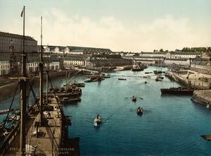 Le Port Militaire et l'Arsenal, vus depuis le Grand Pont 1895