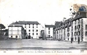 Ancienne Caserne, dans la Cour du Château 1900