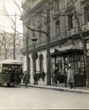 Bus boulevard des Capucines, Paris 1927