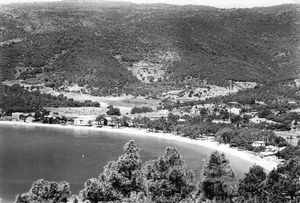Cavalière, vue panoramique sur la plage de la Pinède 1950