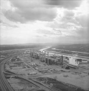 Vue aérienne de Feyzin & la Raffinerie 1970