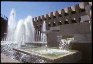 Fontaines du centre commercial part dieu 1980