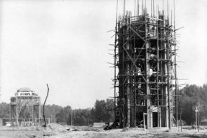 Début de la construction de la tour perret 1924